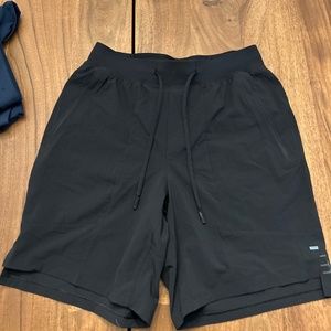 Lululemon men’s License to train 7” linerless
